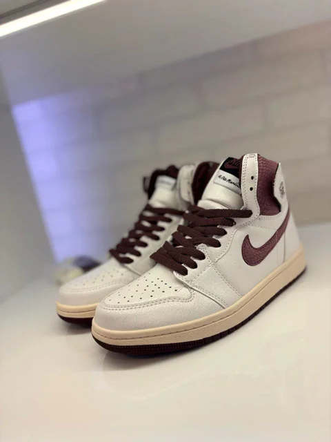 کتانی زنانه نایک ایر جردن 1 های AIR JORDAN 1